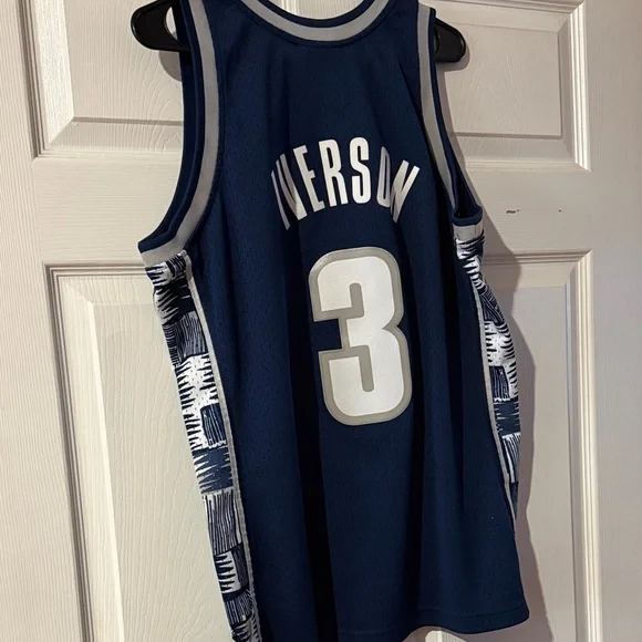 Mitchell & Ness Allen Iverson Navy Jersey - Picture 3 of 3